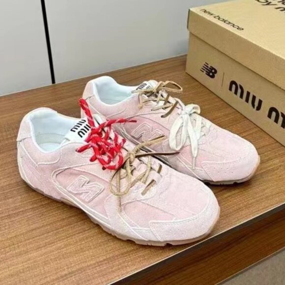 Miu Miu Shoes - ✅Authentic New Balance X Miu Miu 530  Sneakers